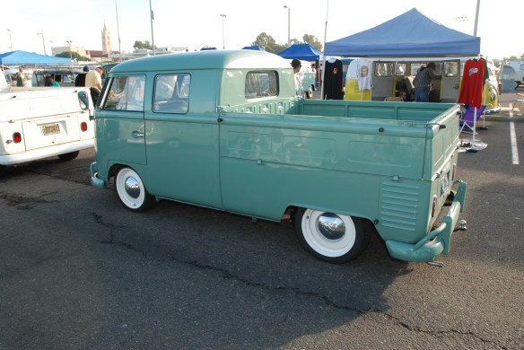 Dual cab , florida bus, O.C.T. O. fest, october 2010 Dual cab , florida bus, O.C.T. O. fest, october 2010