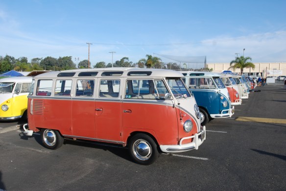 Safari window bus, O.C.T.O. fest, Huntington beach, CA, October 2010 Safari window bus, O.C.T.O. fest, Huntington beach, CA, October 2010