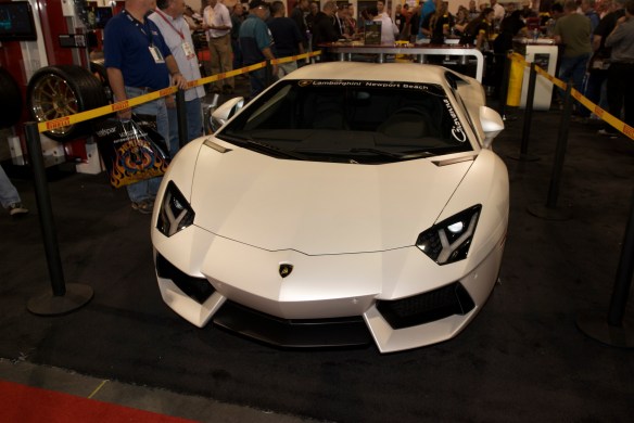 Lamborghini Aventador_Pirelli display_The SEMA Show_11/3/11