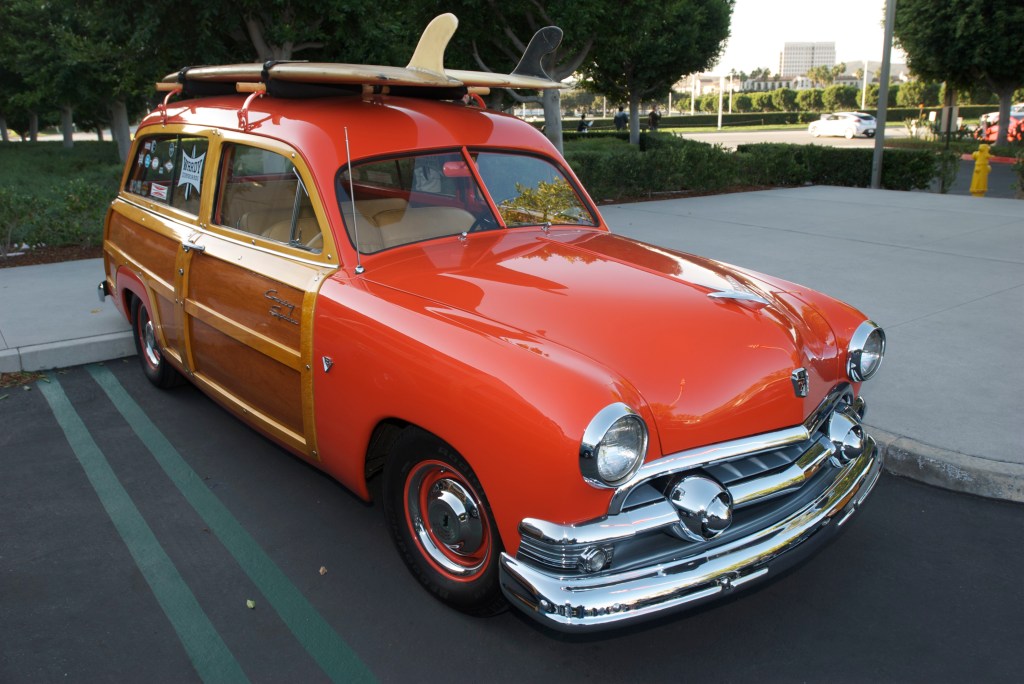Woody Club_Ford_Cars&Coffee/Irvine_12/3/11