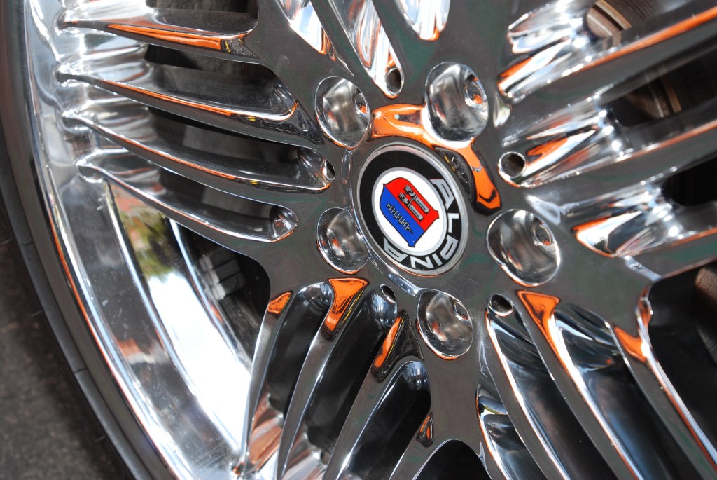 BMW Z8 roadster w/Alpina wheel and orange Porsche GT3RS reflection_Cars&Coffee/Irvine_2011