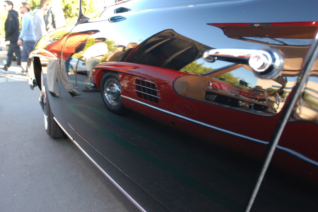 Black Mercedes Benz 190SL with red 300 SL gullwing reflection in side_Cars&Coffee/Irvine_1/28/12