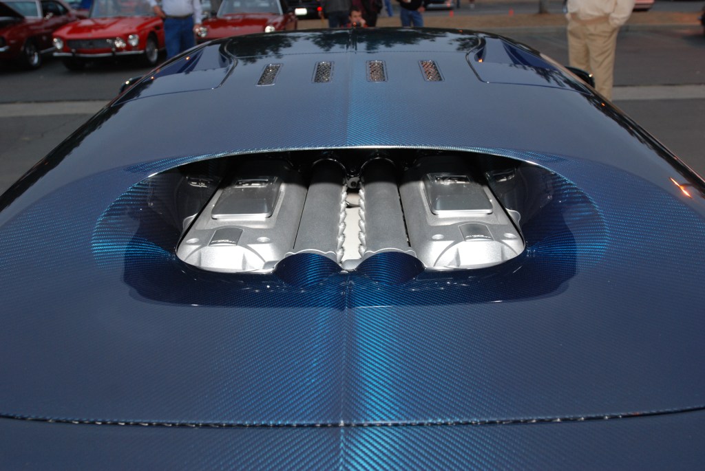 Dark blue tinted carbon fiber Bugatti Veyron Super Sport_rear view /motor_Cars&Coffee/Irvine_2/25/12 Dark blue tinted carbon fiber Bugatti Veyron Super Sport_rear view /motor_Cars&Coffee/Irvine_2/25/12