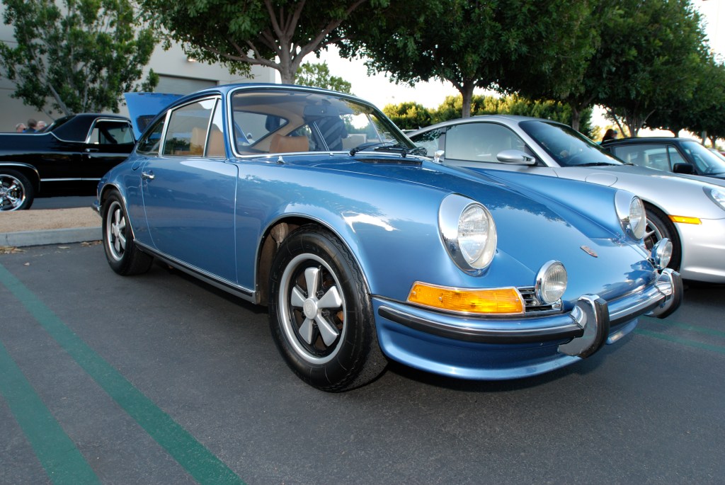 Blue metallic 1972 Porsche 911T_reflections_Cars&Coffee/Irvine_3/10/12