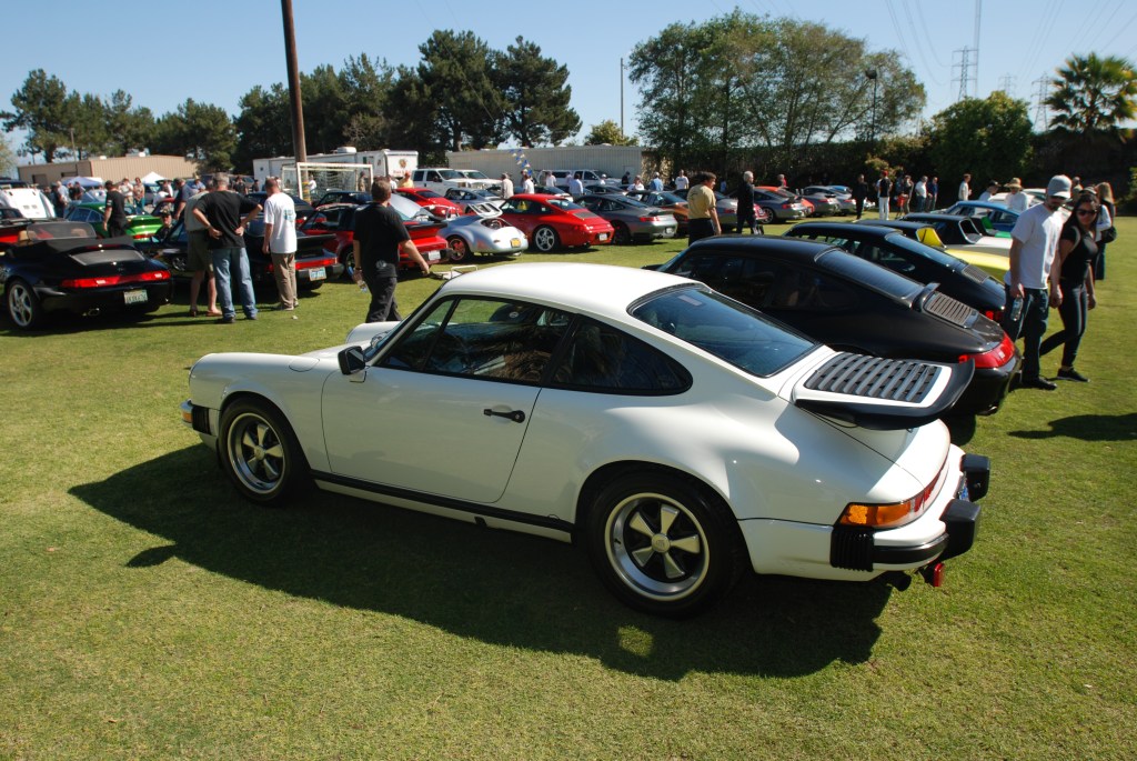 Porsche display parking_all Porsche swap & car display_3/4/12