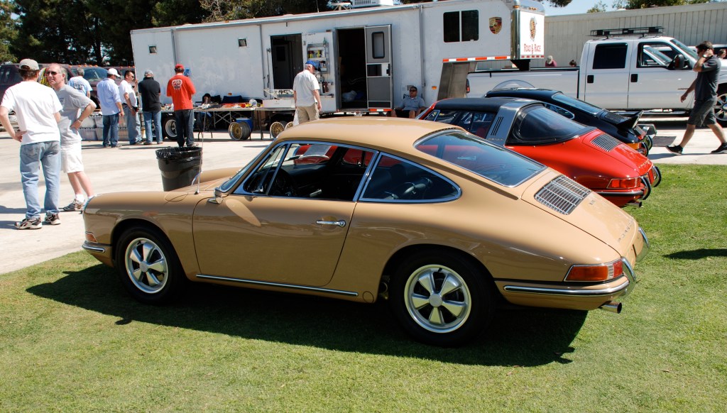 1967 Porsche 911S_side view_all Porsche swap & car display_3/4/12