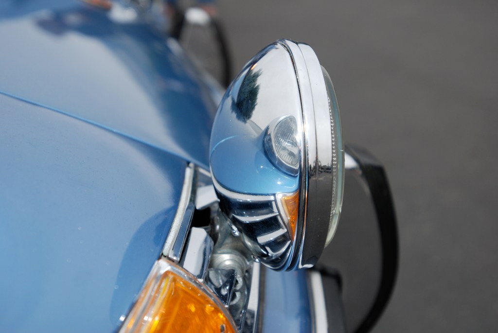 Blue 1972 Porsche 911_driving light reflections_Cars&Coffee/Irvine_3/31/12
