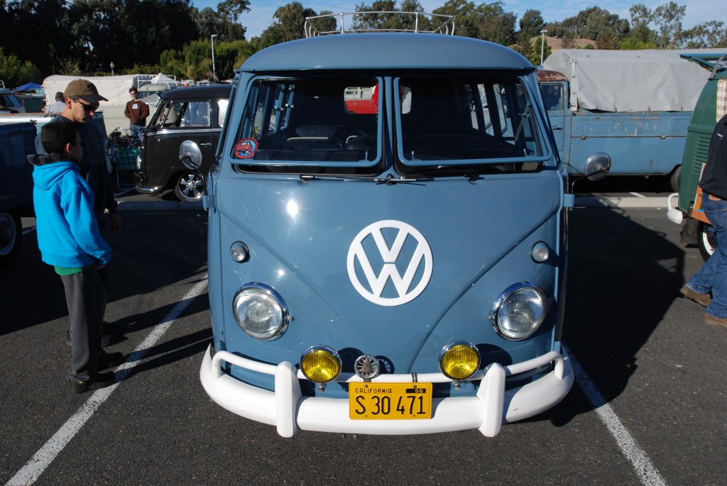 Dove Blue VW type II transporter_front view_OCTO fest_2011 Dove Blue VW type II transporter_front view_OCTO fest_2011