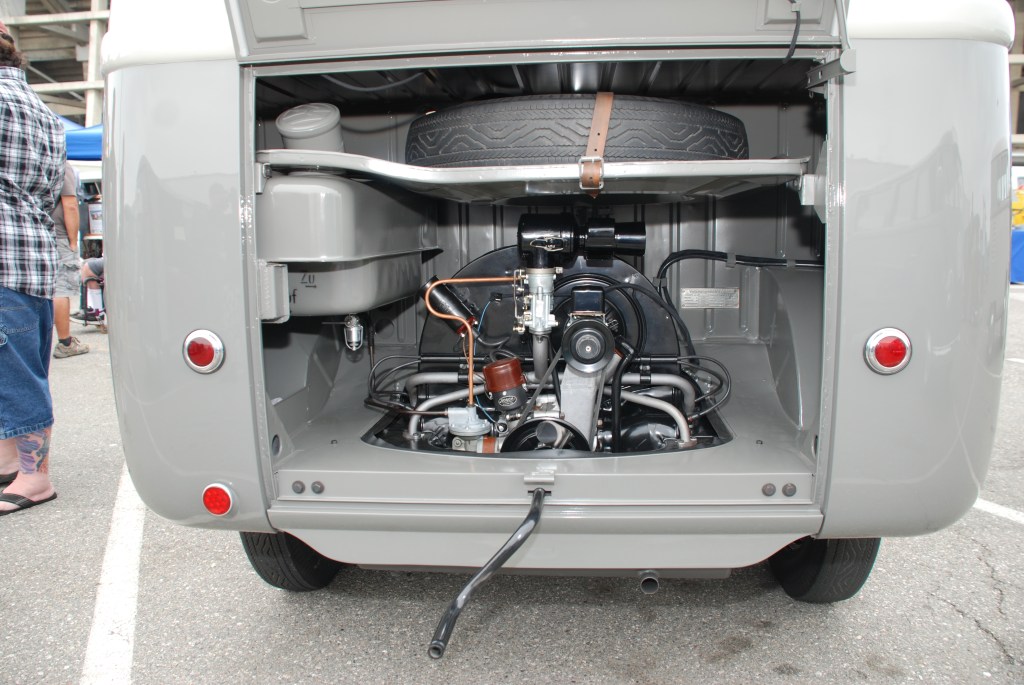 VW type II transporter  _Two- toned gray Panelvan_rear view- motor, fuel tank, spare tire_The 2012 O.C.T.O  show_June 9, 2012