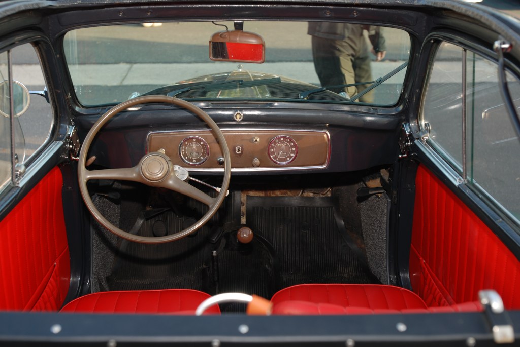 Gray 1953 Fiat 500 Topolino_Interior shot_Cars&Coffee / Irvine_July 28, 2012 Gray 1953 Fiat 500 Topolino_Interior shot_Cars&Coffee / Irvine_July 28, 2012