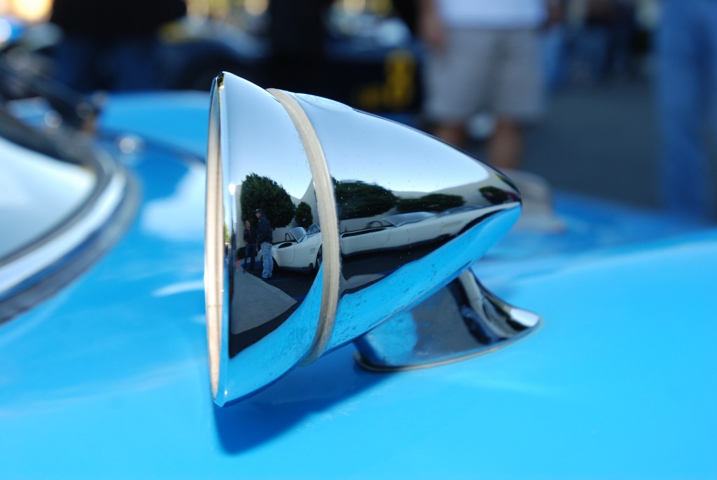 Wimbledon White 1964 427 Cobra reflection in blue 1964 Porsche 904 Carrera GTS side mirror_Cars&Coffee_October 27, 2012
