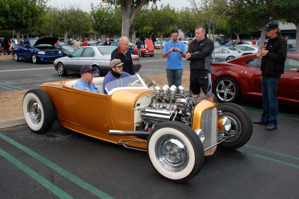 Gold hot rod with Chrysler Fire Power V8_3/4 front view_Cars&Coffee_October 20, 2012