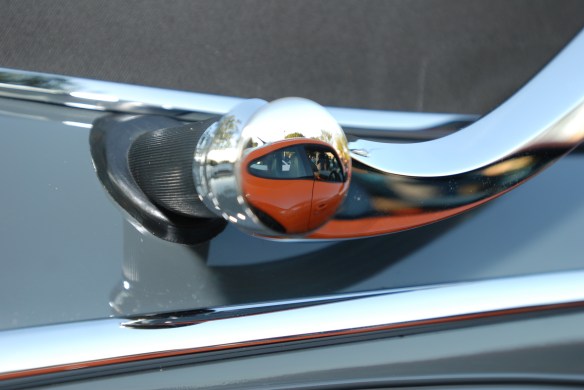 1960-1962 Gray Mercedes Benz 300 Automatic Cabriolet D_External chromed convertible top hinge / lower pivot point reflections_Cars&Coffee/Irvine_January 5. 2013