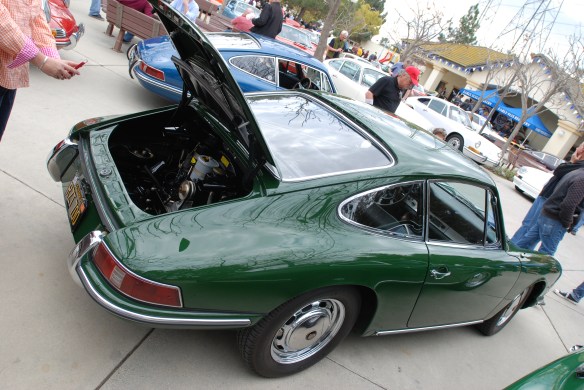 Irish Green Porsche 912 _3/4 rear view _Phoenix club all Porsche Swap & Display_3/03/13