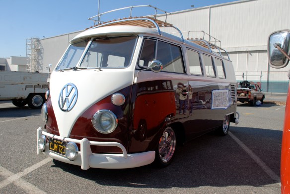 Two toned wine red and white Type 2_3/4 front view w/side reflections_ OCTO 2013 Winter show_February 23, 2013