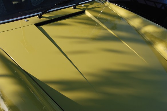 Green 1971 Porsche 911E_front hood and fender lighting, shadows and highlights_ Cars&Coffee/irvine_April 20, 2013