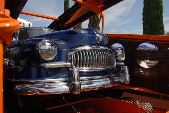 Dunkel Bros. classic car carrier with cars_classic Nash on carrier,3/4 front view_Boys Republic / Steve McQueen car&motorcycle show _June 1, 2013