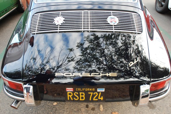 1966 DunkelBlau 911 coupe_ rear view w/ reflections_Cars&Coffee_August 31, 2013