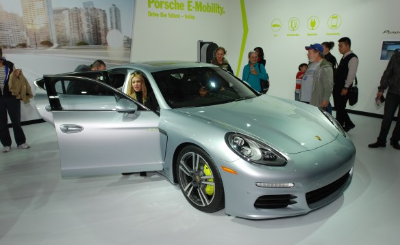 Silver 2014 Porsche Panamera S E- Hybrid_3/4 front view_LA Auto Show_November 23, 2013 Silver 2014 Porsche Panamera S E-Hybrid_3/4 front view_LA Auto Show_November 23, 2013