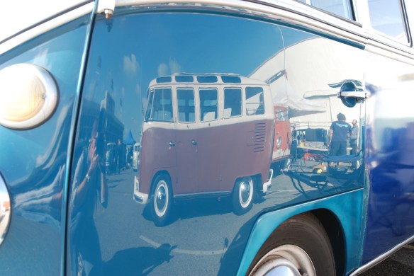 Early 1960s Microbus / blue body panels & white roof _ door reflection_OCTO Winter meet_Long Beach , CA_February 8, 2014 Early 1960s Microbus / blue body panels & white roof _ door reflection_OCTO Winter meet_Long Beach , CA_February 8, 2014