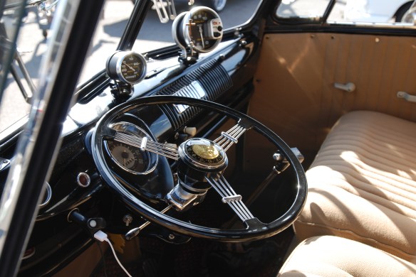 Early 1960s VW Type 2 bus, black & light tan_ interior details_OCTO Winter meet_Long Beach, CA_February 8, 2014 Early 1960s VW Type 2 bus, black & light tan_ interior details_OCTO Winter meet_Long Beach, CA_February 8, 2014