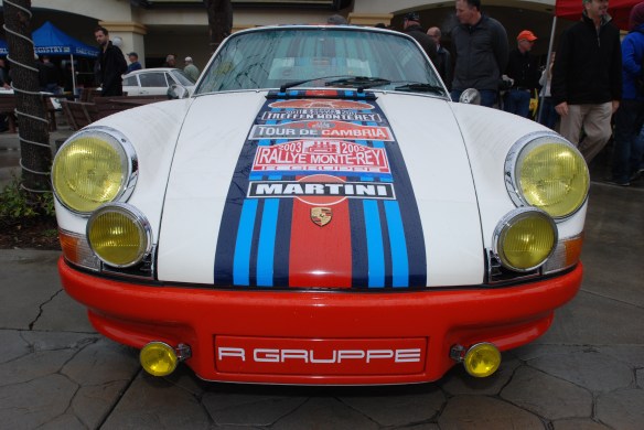 White 911T_RGRuppe with Martini stripes_front view_Phoenix Club Car show & Swap_March 3, 2014